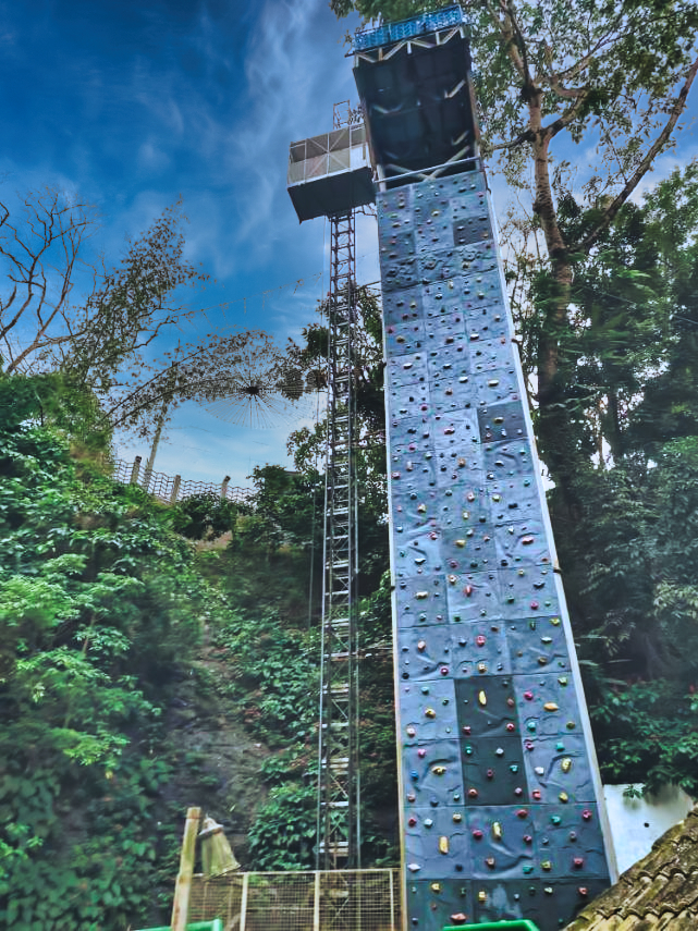 Hinulugang Taktak adventure climbing wall with safety platform
