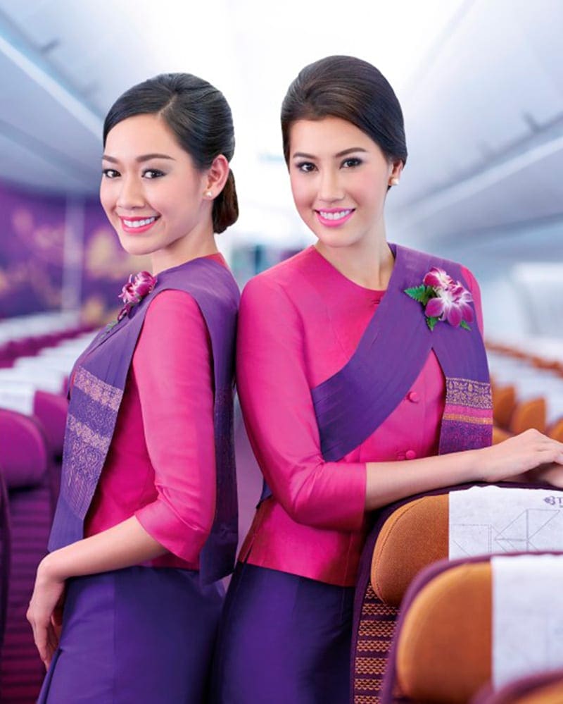 Авиабилеты аэрофлот пхукет. Thai Airways стюардессы. Thai Airways форма бортпроводников. Тайские авиалинии а330. Форма стюардессы тайские тайские авиалинии.