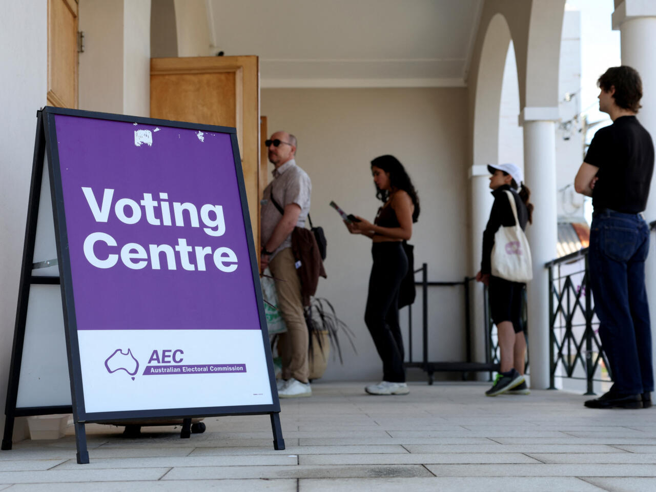 Australian voting centre for Dual Citizenship for Filipinos in Australia